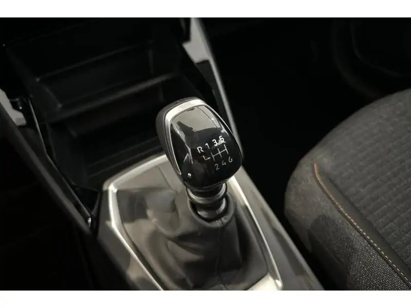 VEHICLE__CONDITION_SERVICE Peugeot 208 STYLE BLACK 16