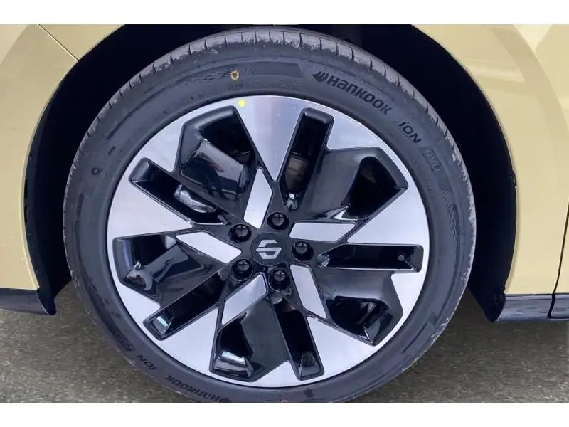VEHICLE__CONDITION_SERVICE Leapmotor B05 DESIGN PROMAX YELLOW 21