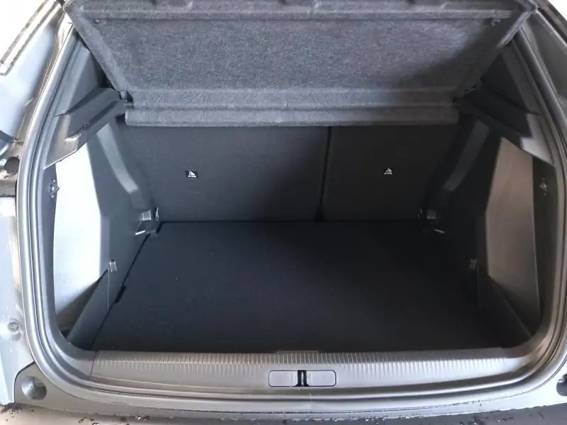 VEHICLE__CONDITION_SERVICE Peugeot 2008 ALLURE GREY 26