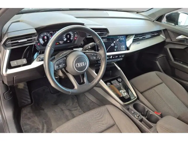 Occasion Audi A3 Attraction STronic GREY 10