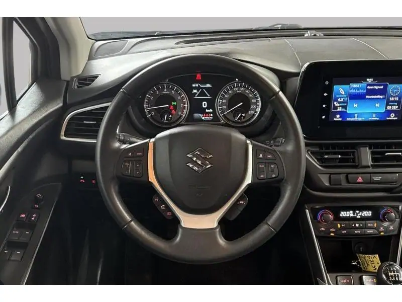 Occasion Suzuki SX4 S-Cross GL+ HYBRID ORANGE 12