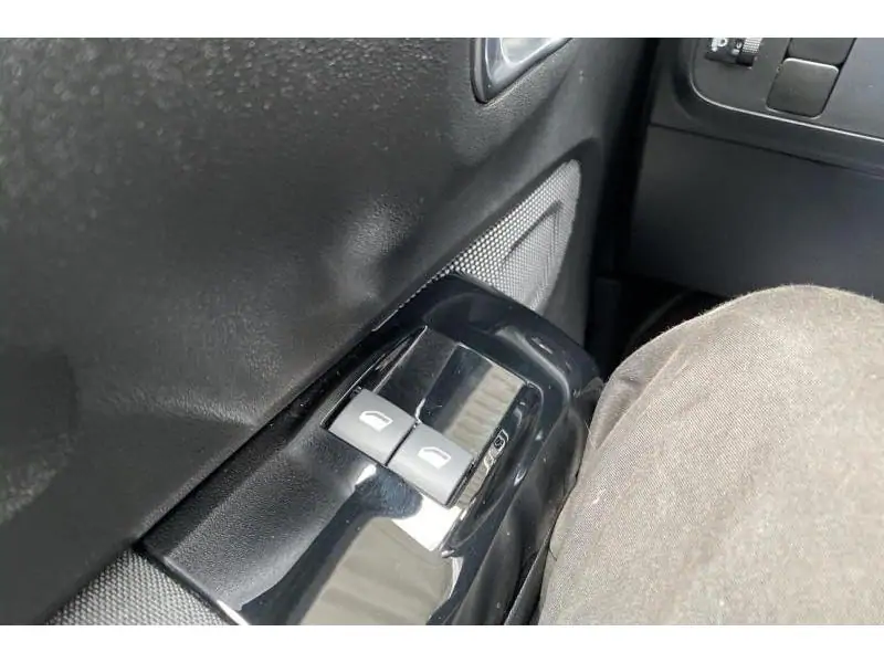 Occasion Citroen C3 Max 1.2 110 EAT6 GREY 17