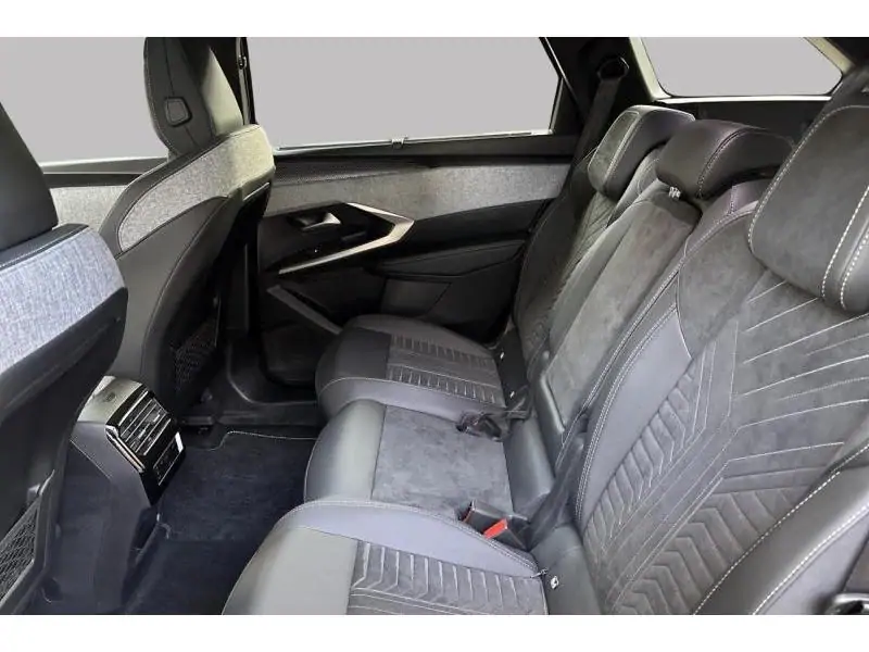VEHICLE__CONDITION_SERVICE Peugeot 5008 GT GREY 18