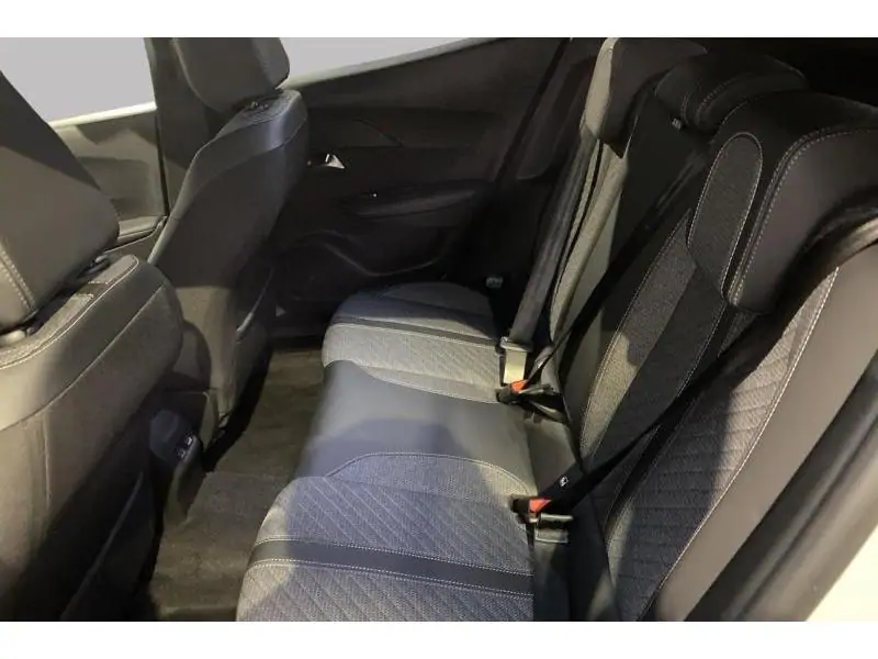 Occasion Peugeot 2008 Allure WHITE 18