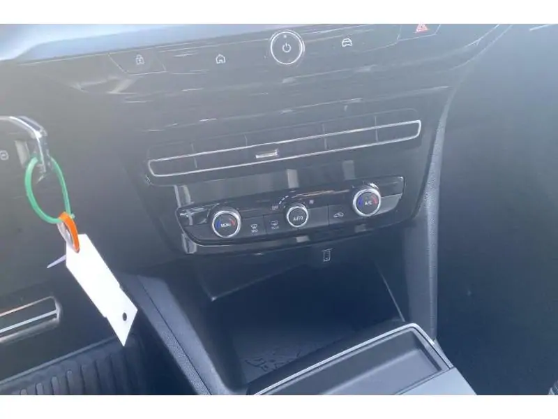 VEHICLE__CONDITION_SERVICE Opel Mokka GS WHITE 15