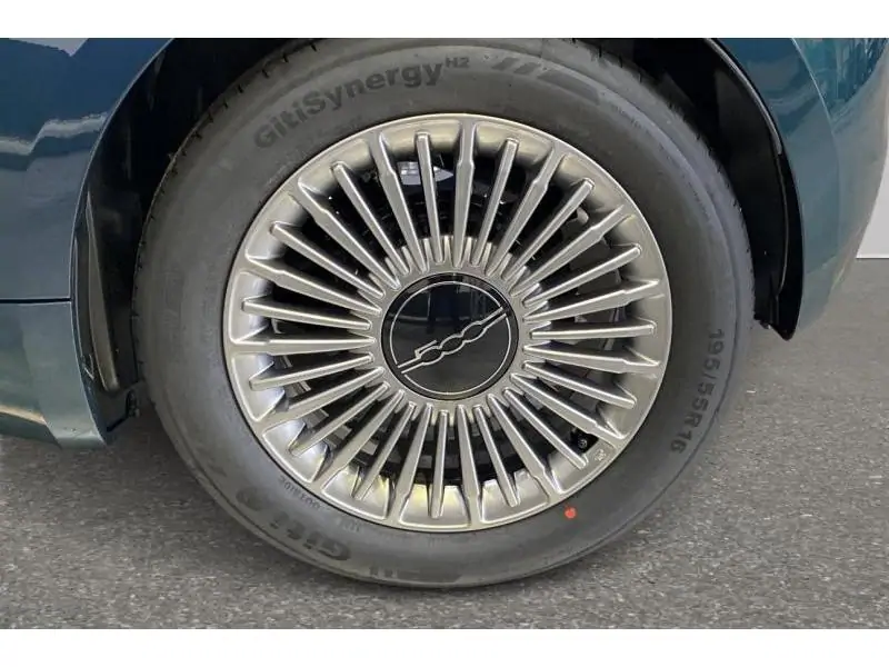 VEHICLE__CONDITION_SERVICE Fiat 500 TORINO*dispo 06/26 GREEN 20