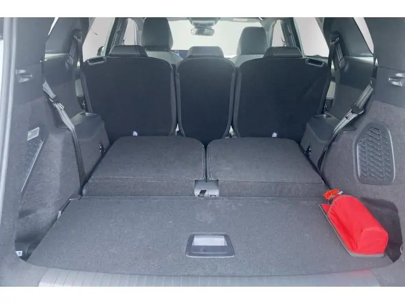 Occasie Peugeot 5008 ALLURE 7pl + trekhaak GREY 21