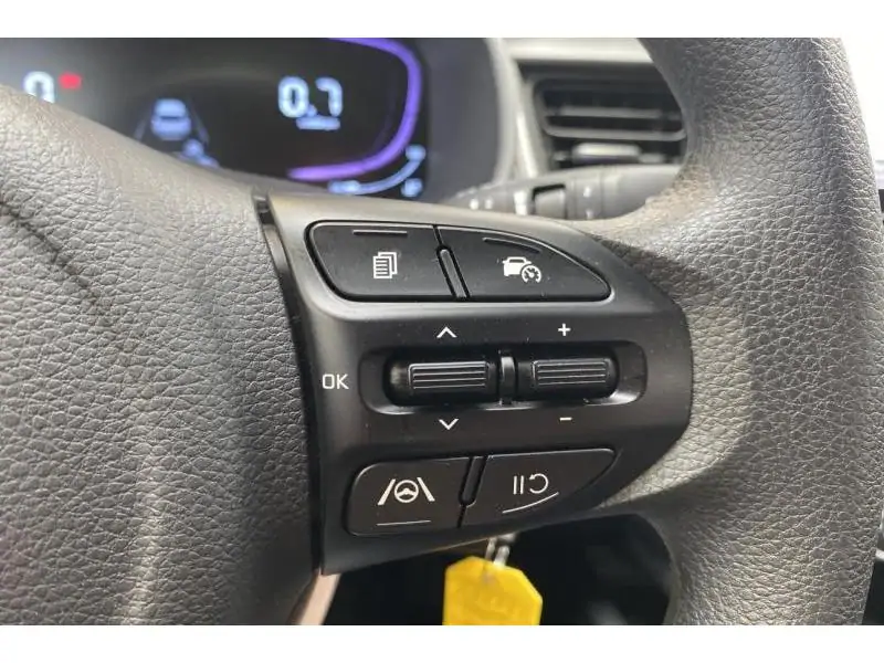 Occasion Kia Stonic Berline MANUAL GREY 26