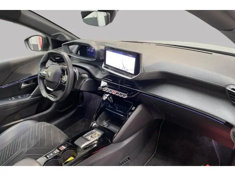 Occasion Peugeot 208 GT 1.2 Hybrid 136 e-DSC6 BLACK 2