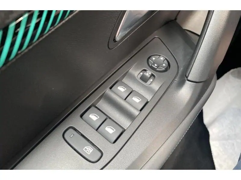 Occasion Peugeot 2008 II Allure GREY 17
