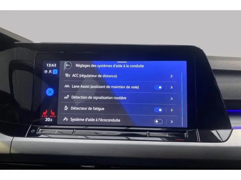 Occasie Volkswagen Golf VIII Life 1.0 eTSI DSG BLUE 30