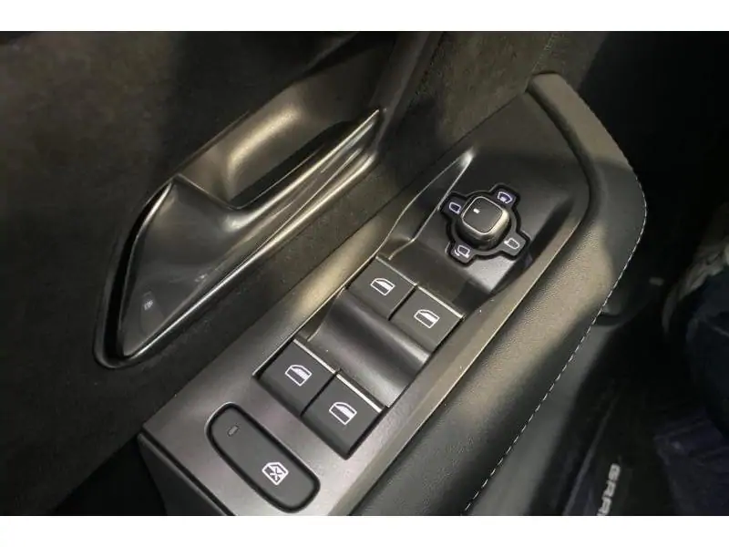 VEHICLE__CONDITION_SERVICE Opel Grandland GS BLACK 17