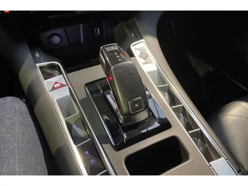 Occasion DS Automobiles DS 7 Crossback Crossback Rivoli GREY 16
