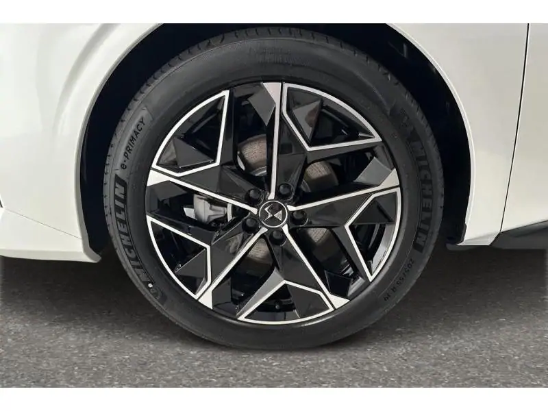VEHICLE__CONDITION_SERVICE DS Automobiles DS 4 HYBRID 145 ETOILE WHITE 20