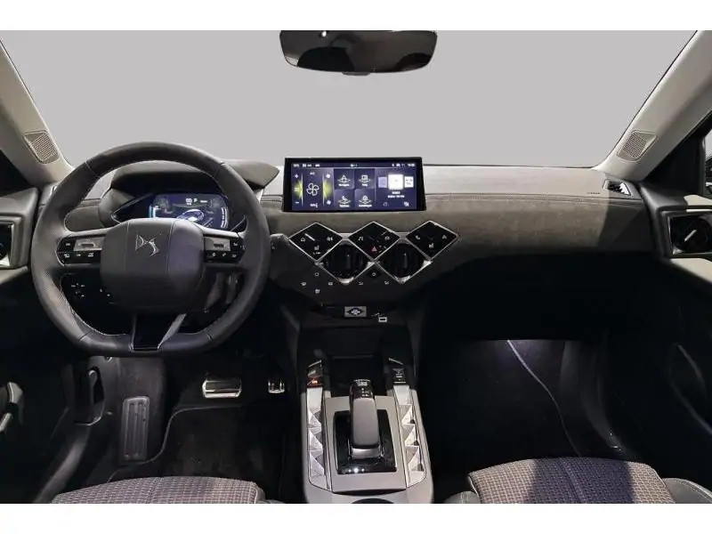 VEHICLE__CONDITION_SERVICE DS Automobiles DS 3 PERFORMANCE LINE E-TENSE BLACK 11