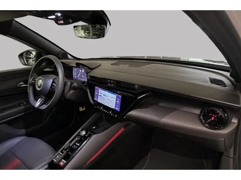 VEHICLE__CONDITION_SERVICE Alfa Romeo Junior Ibrida My25 Speciale 1.2 Hybrid 145 Edct6 BEIGE 2