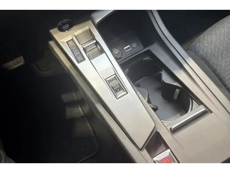 VEHICLE__CONDITION_SERVICE Peugeot 308 SW STYLE WHITE 16