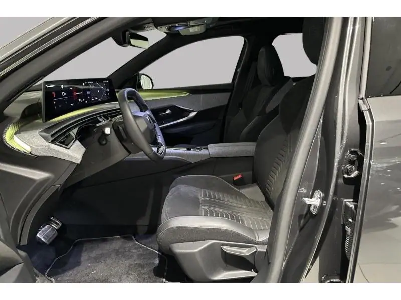 Démo Peugeot 5008 First Ed GT Hybrid 145 e-DCS6 7pl GREY 10