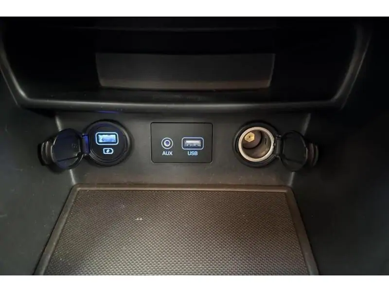 Occasion Hyundai Kona SUV MANUAL GREY 25