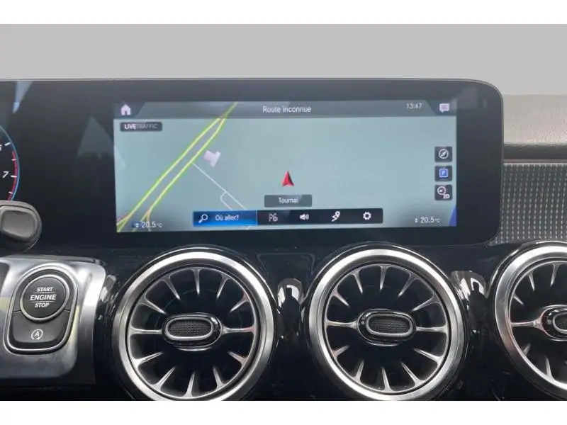 Occasion Mercedes-Benz GLB 200 Pano - Camera - CarPlay BLACK 13