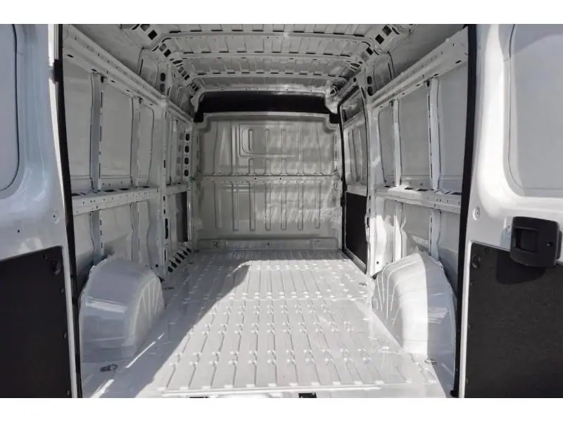 Démo Peugeot Boxer L3H2 WHITE 17