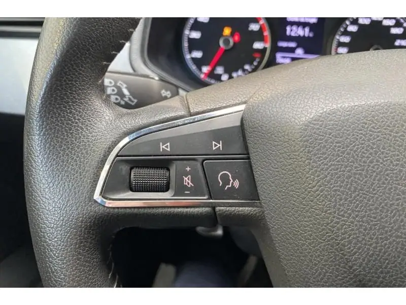 Occasion Seat Arona Style* GPS Détecteurs obs. WHITE 25