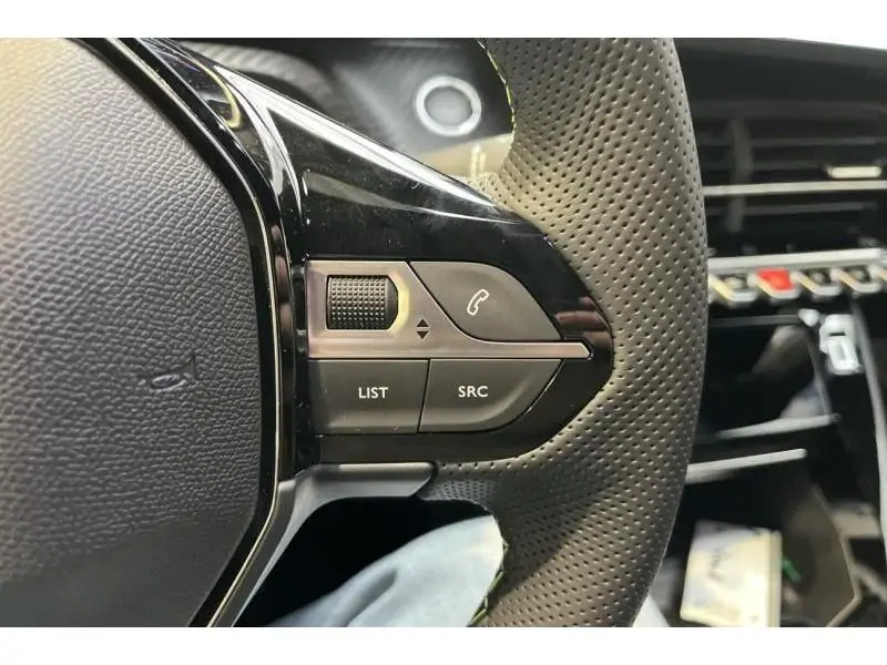VEHICLE__CONDITION_SERVICE Peugeot 2008 GT WHITE 22