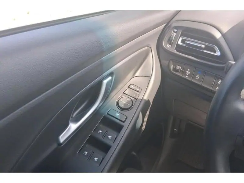 Occasion Hyundai i30 Techno UNDEFINED 17