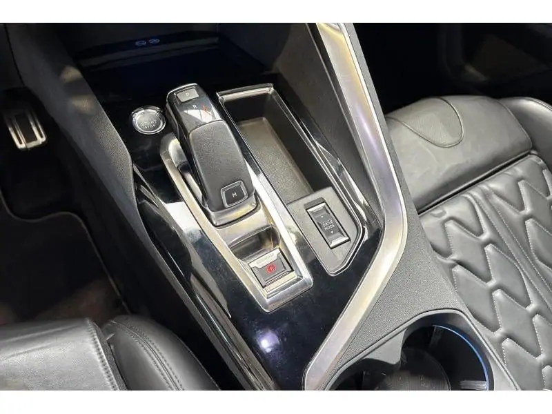 Occasion Peugeot 3008 II GT RED 16