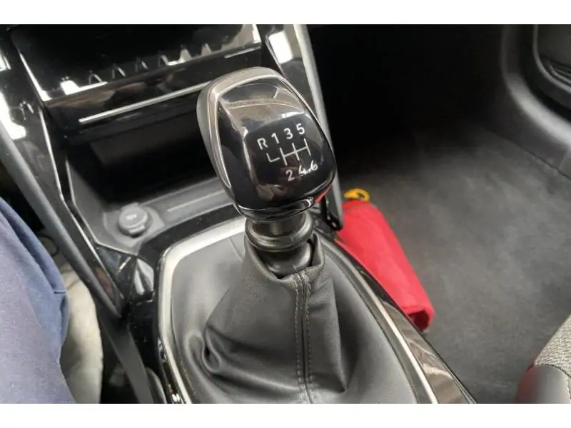 Occasion Peugeot 208 Allure*MirrorLink - certificat Check+ incl. RED 16