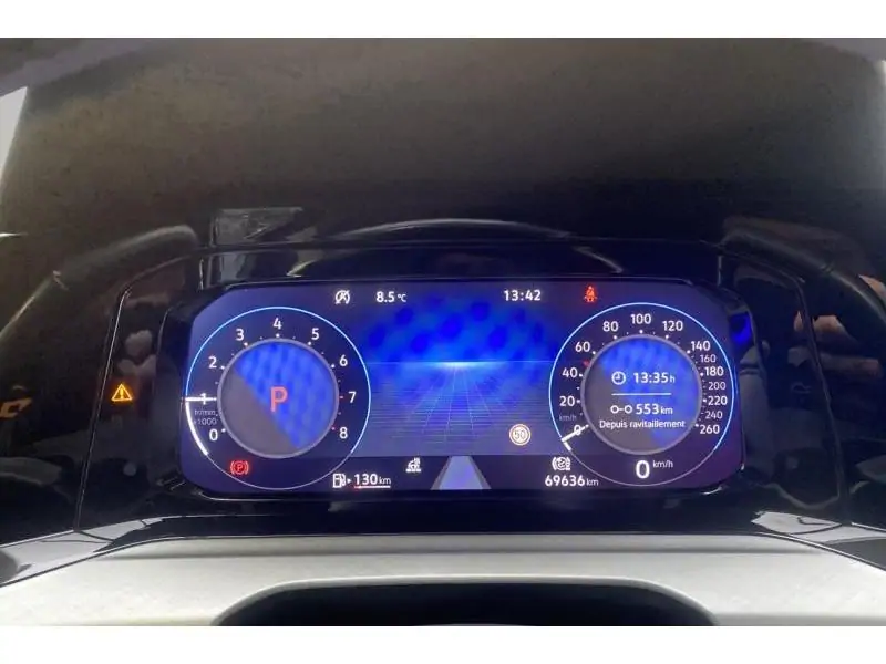 Occasie Volkswagen Golf VIII Life 1.0 eTSI DSG BLUE 24