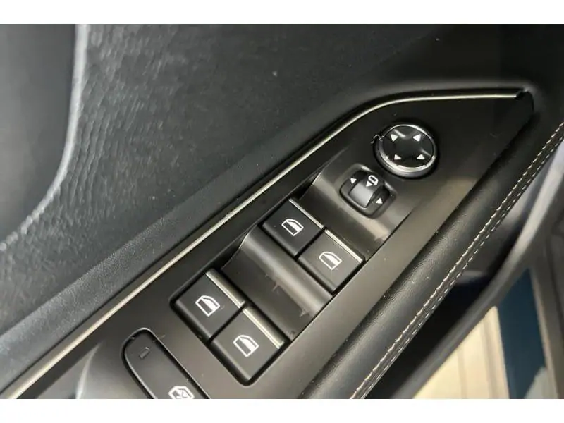 Occasion Peugeot 5008 GT BLUE 17