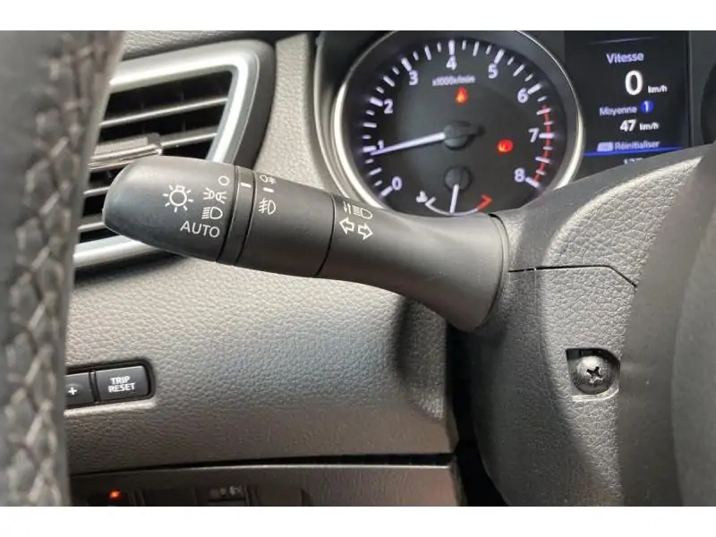 Occasion Nissan Qashqai SUV MANUAL RED 24