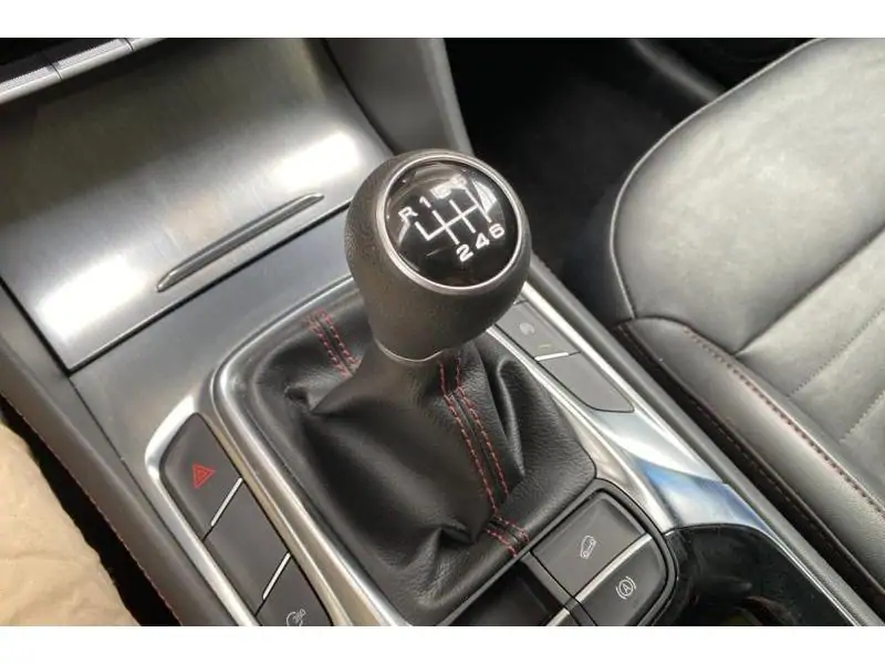 Occasion MG HS Luxury BLACK 16