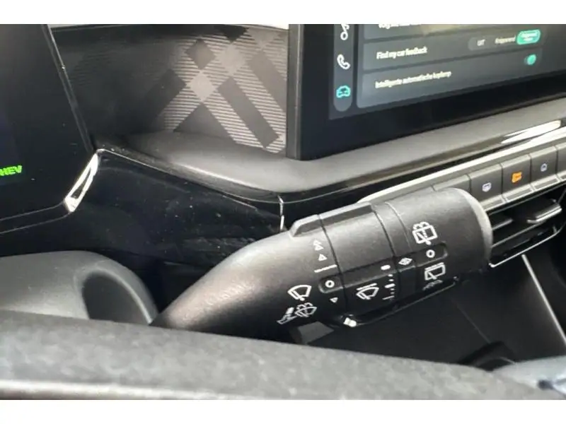 Démo MG MG3 LUXURY HYBRID+ YELLOW 29