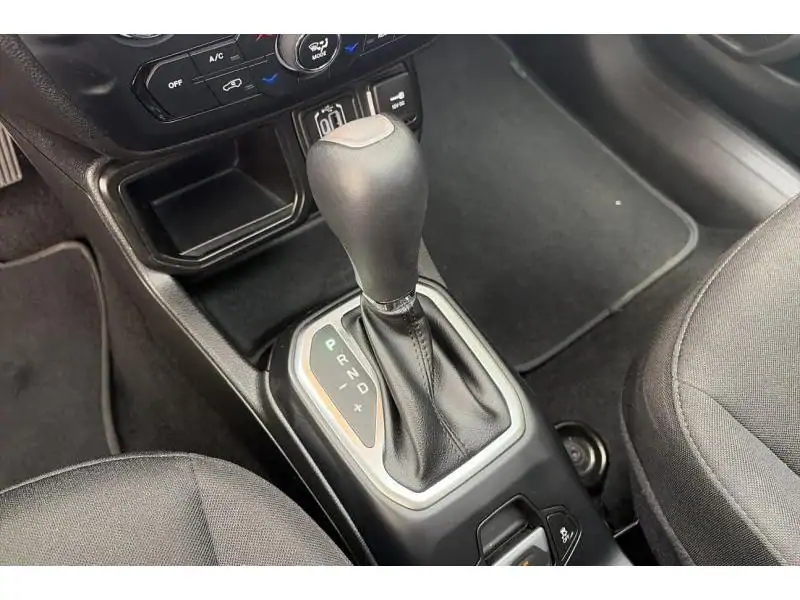 Occasion Jeep Renegade NORTH STAR BLUE 16