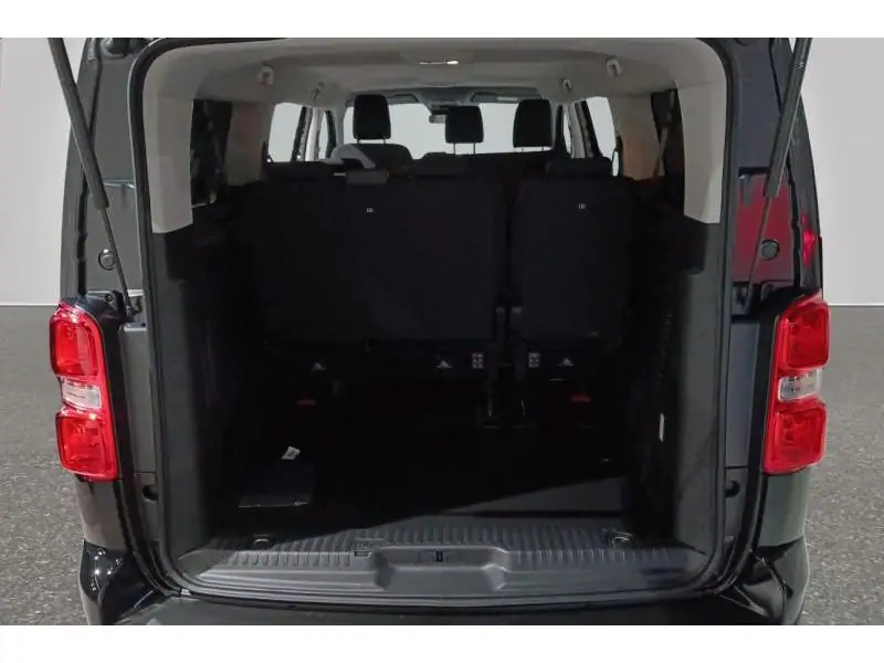 Démo Peugeot Traveller Long Business 9pl BLACK 19