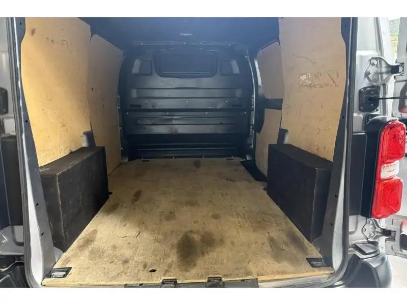 Occasion Opel Vivaro Utilitaire 1.5 MANUAL GREY 19