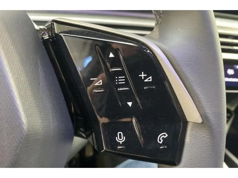 VEHICLE__CONDITION_SERVICE Peugeot 3008 ALLURE GREY 22