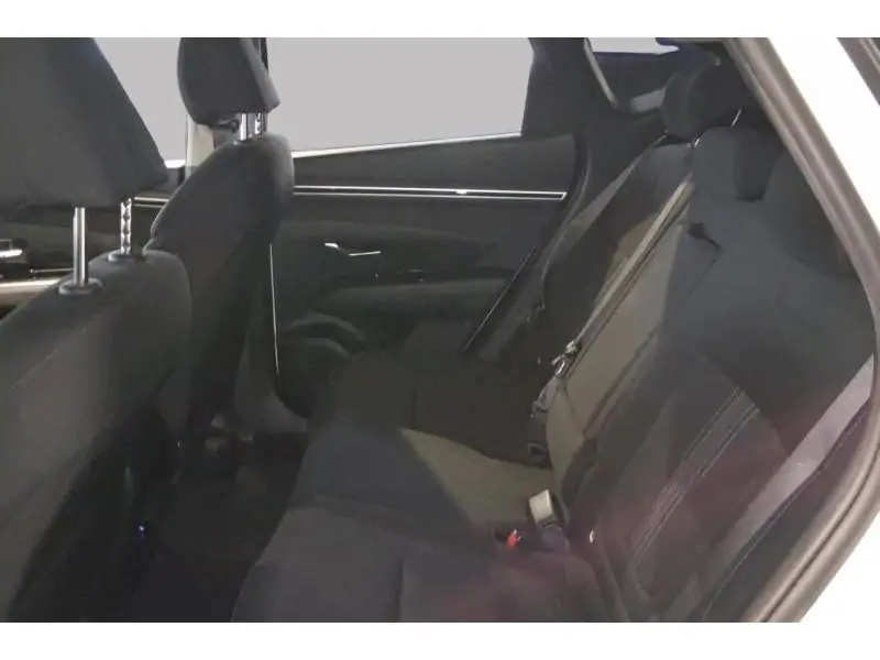 Occasion Hyundai Tucson Berline MANUAL SILVER 18