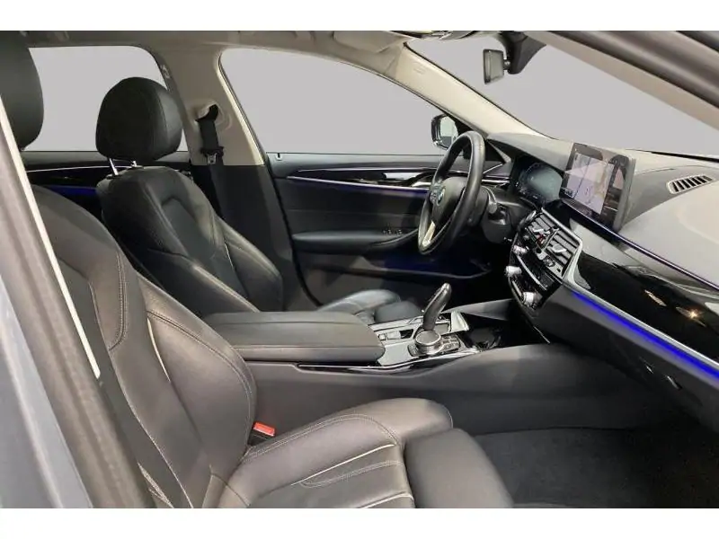 Occasion BMW Serie 5 520 d GREY 8