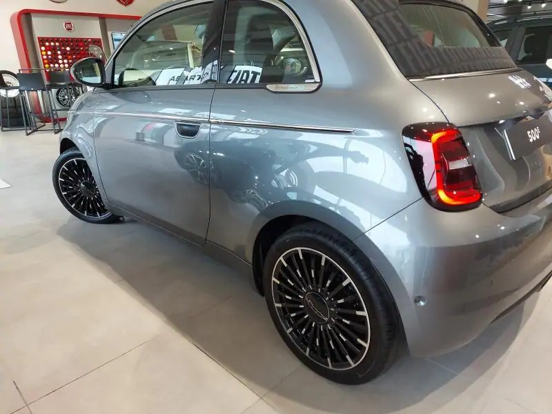 VEHICLE__CONDITION_SERVICE Fiat 500e La Prima Full Option GREY 3