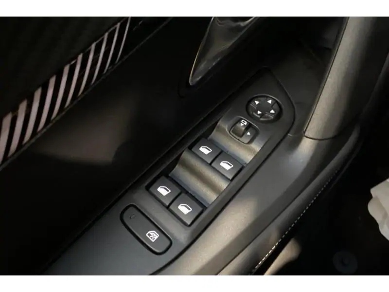 Occasion Peugeot 2008 Allure WHITE 17