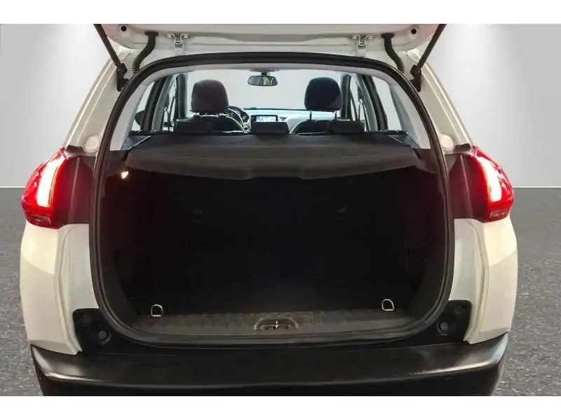Occasion Peugeot 2008 Allure Gps WHITE 19