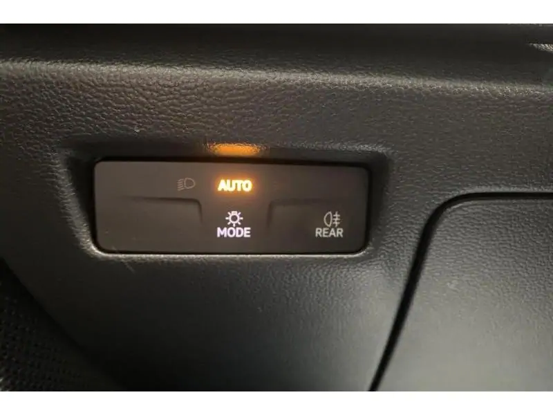 Occasion Volkswagen Passat Variant 1.5 eTSI DSG7 Business Premium GREY 24