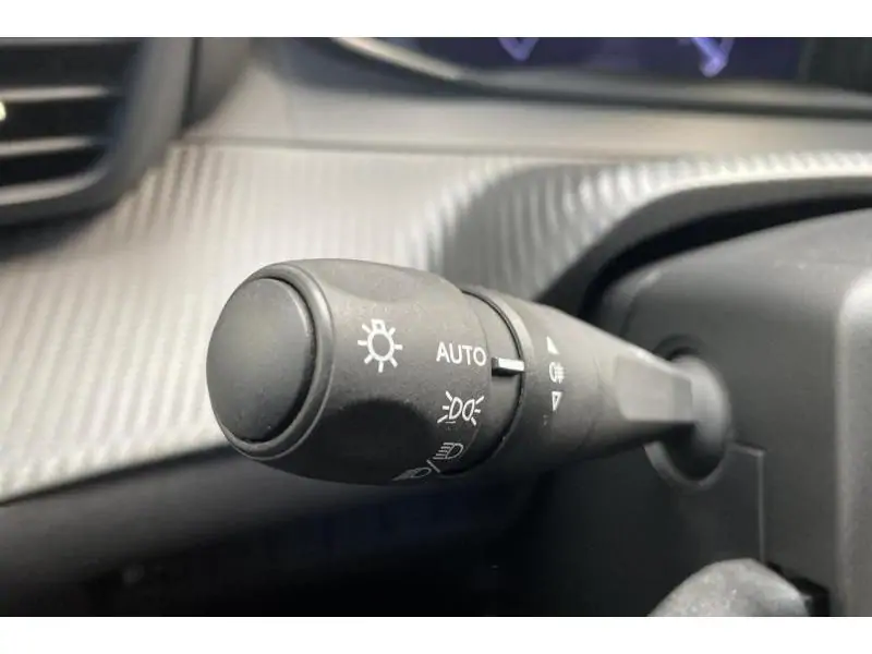 VEHICLE__CONDITION_SERVICE Peugeot 208 ALLURE GREY 23