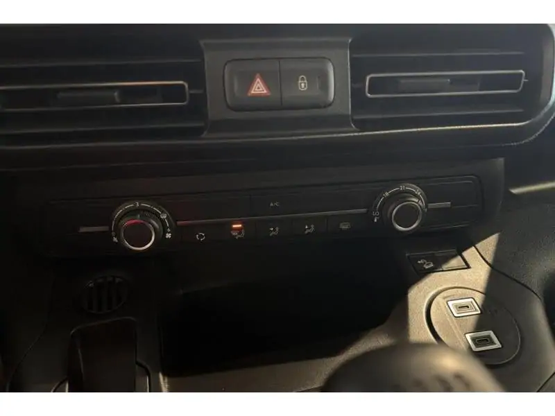 VEHICLE__CONDITION_SERVICE Opel Combo CARGO L1H1 LIGHT WHITE 15