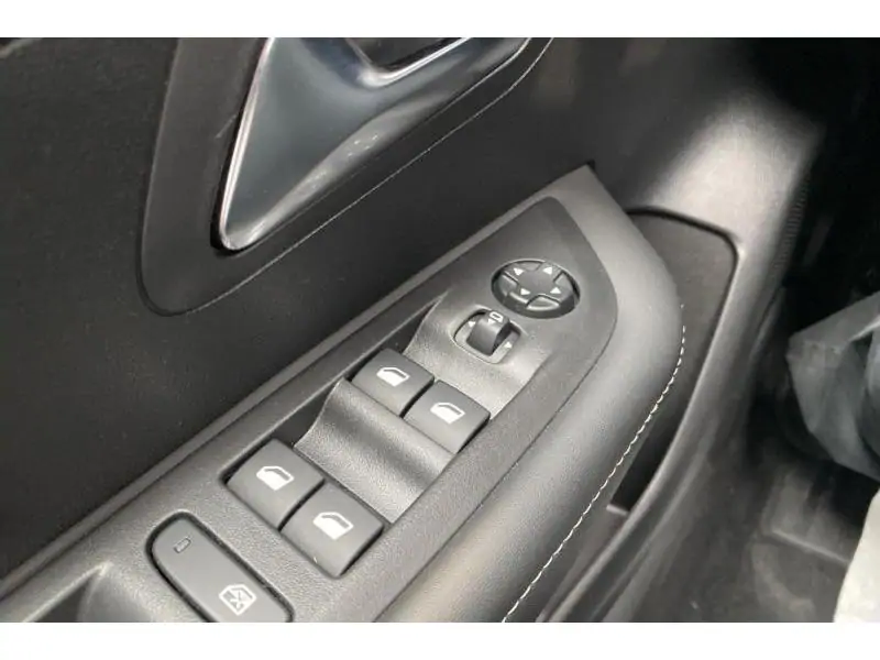 Occasion Peugeot 208 Allure HYBRID GREY 17