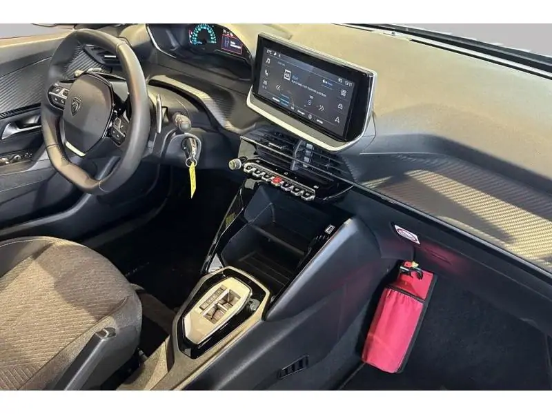 Occasion Peugeot 2008 Style Hybrid 136 BLACK 2