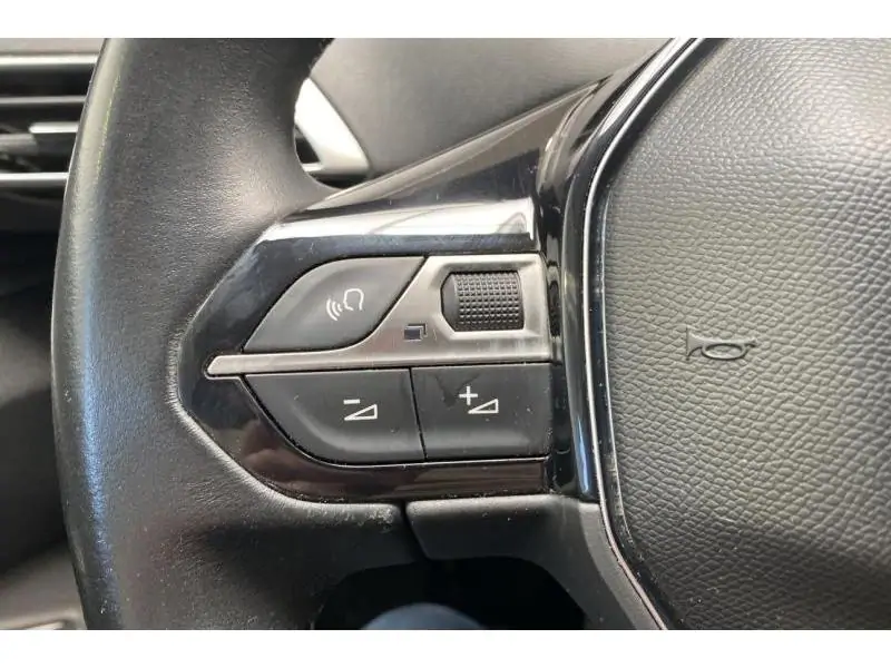 Occasion Peugeot 3008 Allure *toit ouvrant**Gtie extension possible! WHITE 25